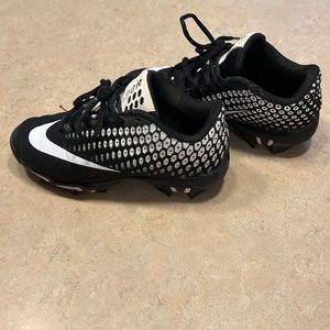 Boys baseball cleats